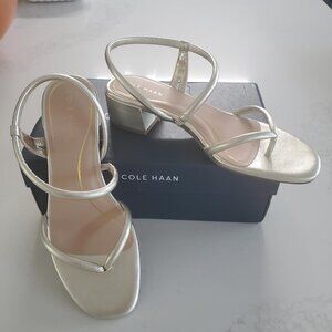 New Cole Haan Cali Gold Thong Sandal  size 9